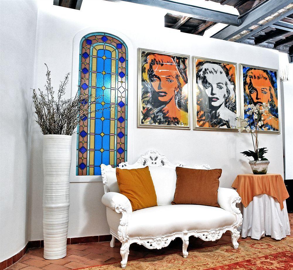 Gasthuis Luxury Navona 2*